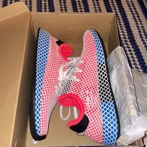 Adidas deerupt runner- 10.5 like new!